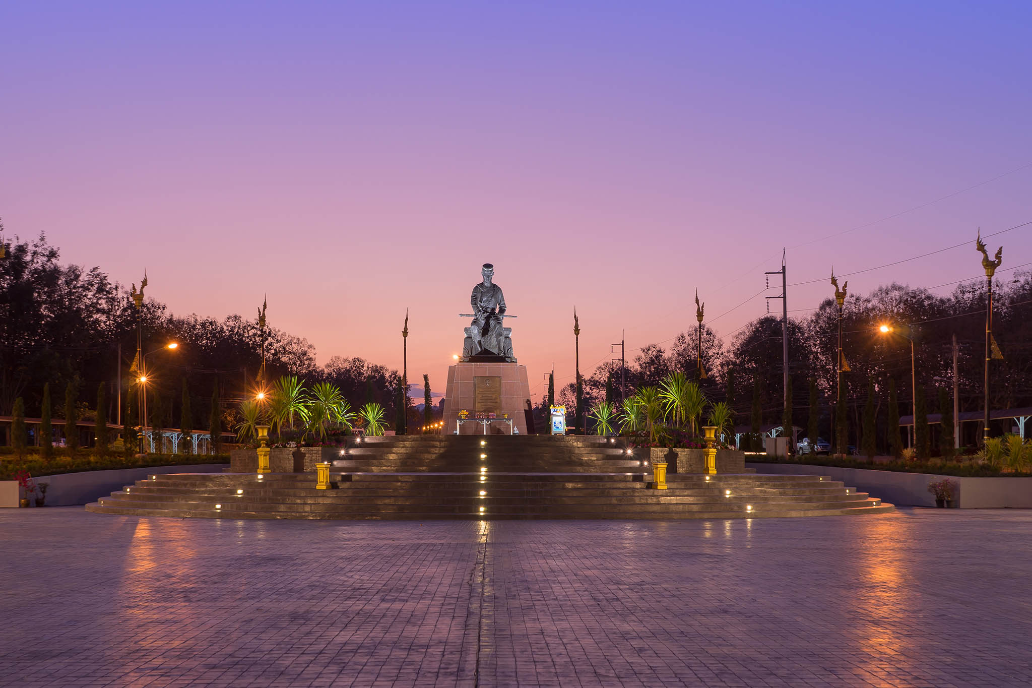 Monument of King Naresuan the Great