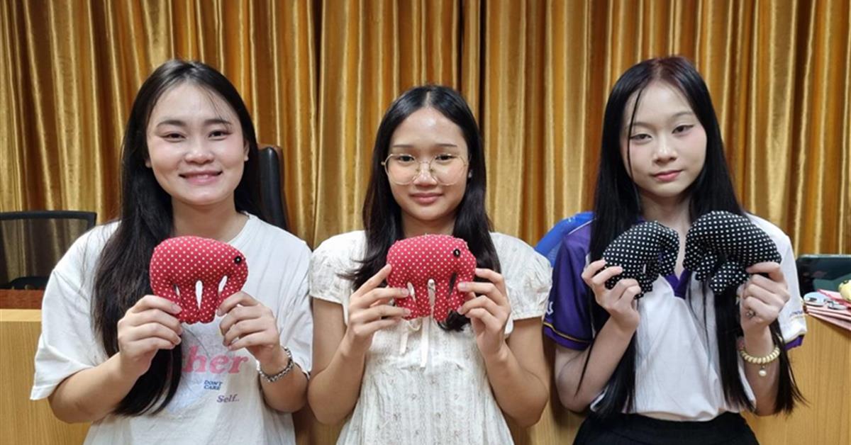 ศูนย์ปฏิบัติการจิตอาสา กองกิจการนิสิต จัดกิจกรรม “จิตอาสาพี่ช้างจับมือ”