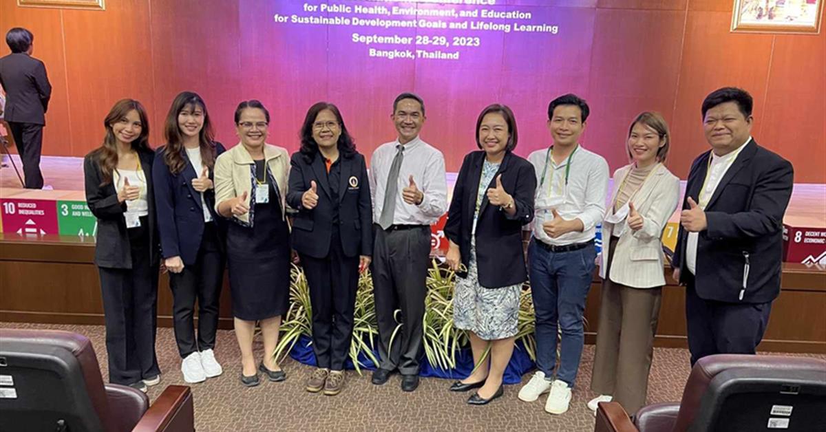 คณะสาธารณสุขศาสตร์ มหาวิทยาลัยพะเยา เข้าร่วมการประชุมวิชาการนานาชาติ "The International Conference for Public Health, Environment, and Education for Sustainable Development Goals and Lifelong Learning" (การประชุมวิชาการนานาชาติด้านสาธารณสุขสิ่งแวดล้อม และการศึกษา เพื่อเป้าหมายการพัฒนาที่ยั่งยืนและการเรียนรู้ตลอดชีวิต)  ณ ห้องเธียเตอร์ ชั้น 2 อาคารสาธารณสุขวิศิษฏ์ คณะสาธารณสุขศาสตร์ มหาวิทยาลัยมหิดล