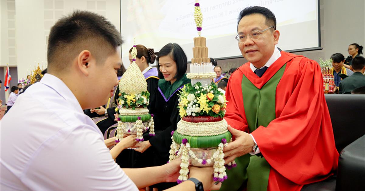 โรงเรียนสาธิต มพ. จัดกิจกรรมประณตจิต ปูชิตคุณาจารย์ ประจำปีการศึกษา 2568