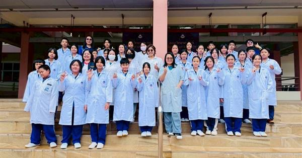 โรงเรียนภูซางวิทยาคม จังหวัดพะเยา เข้ารับบริการวิชาการงหลักสูตรคณิศาสตร์และเคมี