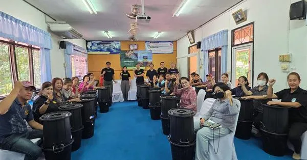 คณะวิทยาศาสตร์ ม.พะเยา ลงพื้นที่แม่นาเรือ สอนทำปุ๋ยหมักใบไม้แบบไม่ต้องบดและถังขยะเปียกรักษ์โลก มุ่งสร้างชุมชนลดเผา