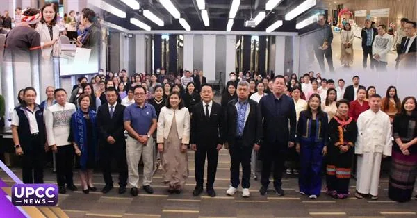 ผู้เข้าร่วมโครงการร่วมฟังบรรยาย การเสวนา