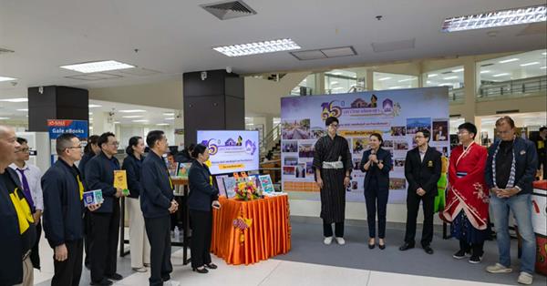 คณะศิลปศาสตร์ร่วมจัดนิทรรศการเฉลิมฉลอง 16 ปี มหาวิทยาลัยพะเยา ณ จุด Check-in สถาบันนวัตกรรมการเรียนรู้